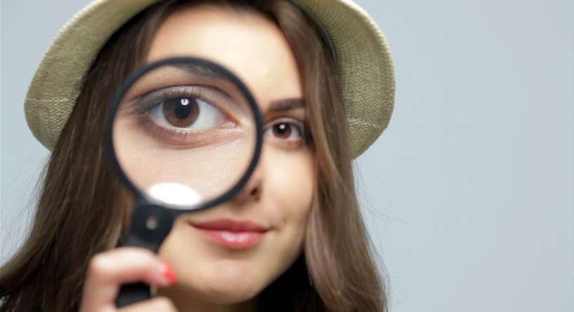 تحدي إيجاد الديك ما بين الدجاج في الصورة