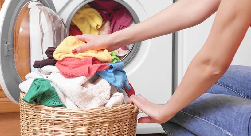 الفرق بين الغسالة الاوتوماتيك والفوق اوتوماتيك