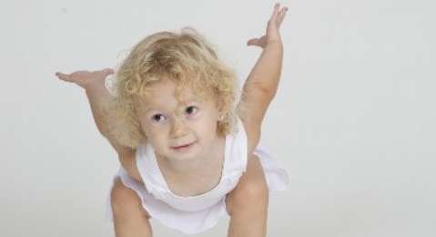 4 خطوات لتعليم الاطفال كيفية القفز