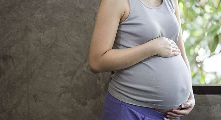 اسباب وعلاج الم السرة للحامل 