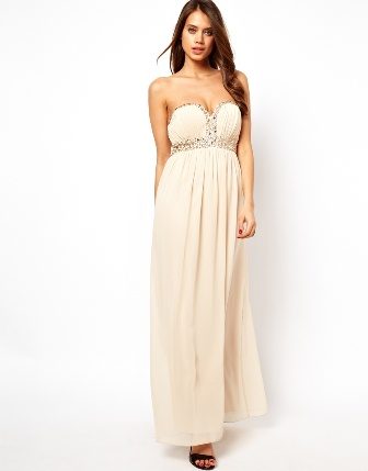 هكذا تختارين الفستان الطويل بالصور