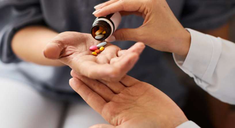 اليك طريقة استخدام حبوب دافلون لوقف النزيف وآثارها الجانبية!