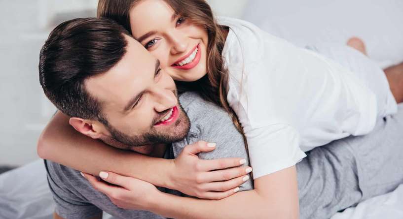 علاقة برج العقرب مع الميزان