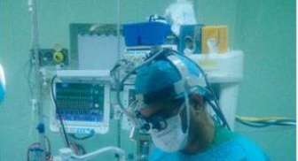عمليةٌ جراحيةٌ تُنقذ فتاةً من العتمة