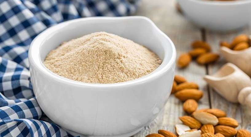 خصائص وفوائد دقيق اللوز