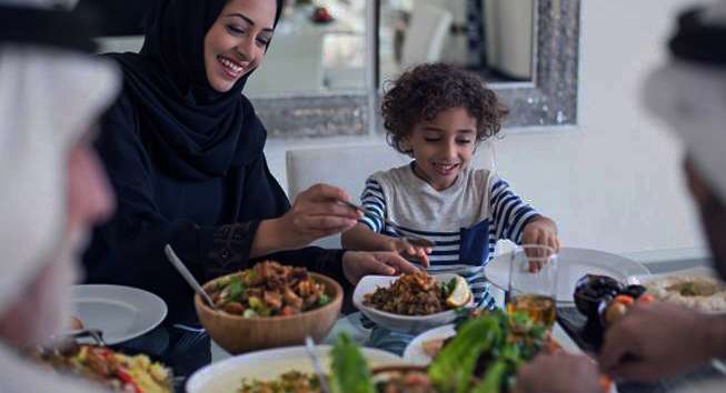 أطعمة شائعة في رمضان مضرة قبل النوم