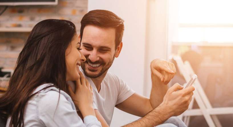 تأثير علاقة الفتاة بوالدها على حياتها العاطفية