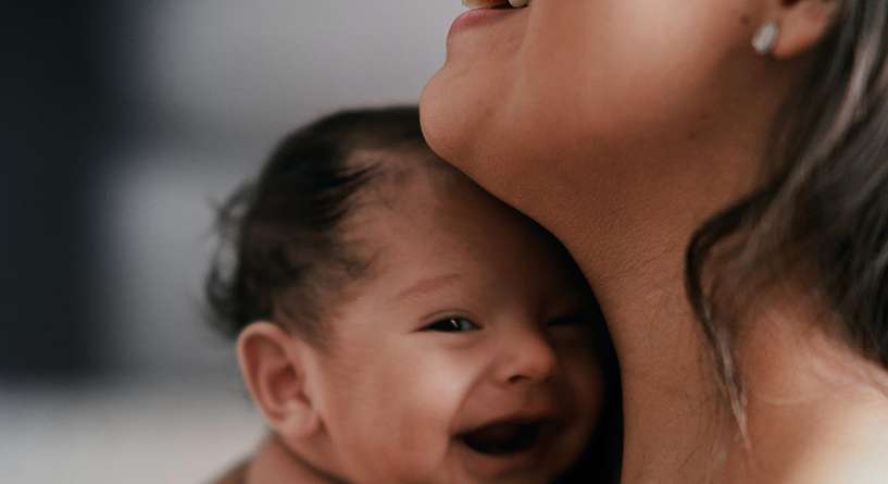 أنا أم لم تخسر الوزن بعد الولادة بعد ولا أشعر بأي اكتئاب!