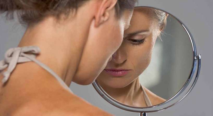 دراسة لمعرفة نظرة المرأة إلى نفسها 