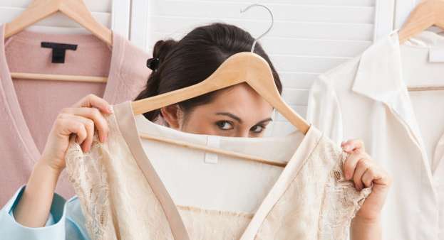 سبب كون ملابس الرجال بثمن أرخص وبنوعية أفضل من ملابس النساء