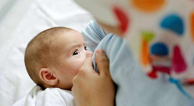 العلماء يكتشفون فائدة جديدة لحليب الأم