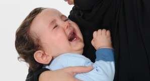 ما هي أسباب بكاء الأطفال؟