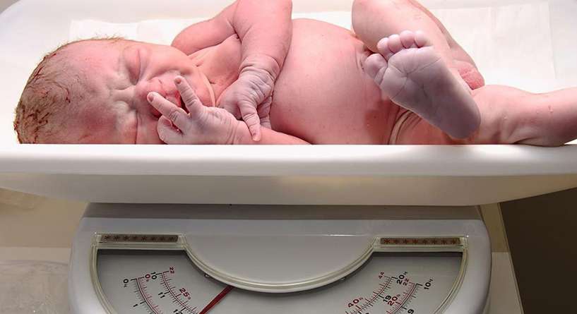 اشارات اثناء الحمل تدل على ولادة طفل كبير الحجم