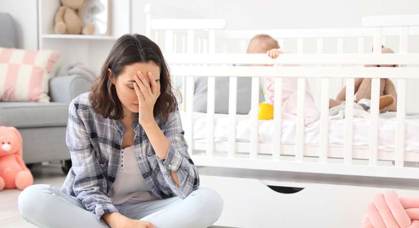 7 علامات مبكرة تنذر بالتعرض لاكتئاب ما بعد الولادة