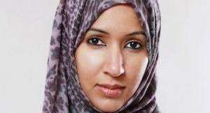 القبض على السعودية منال الشريف لقيادتها سيارة في الخبر