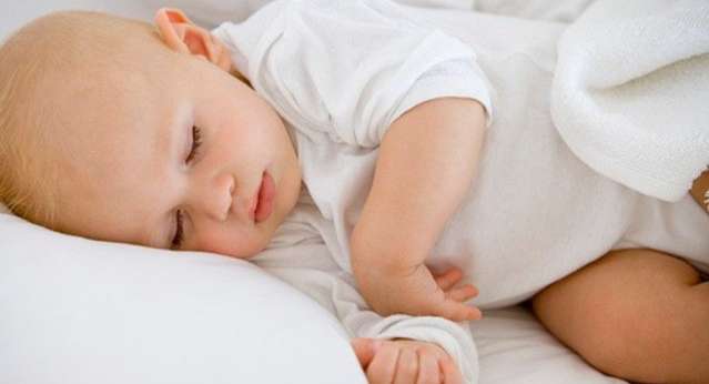 نوم الاطفال المصابين بارتجاع المعدي المريئي
