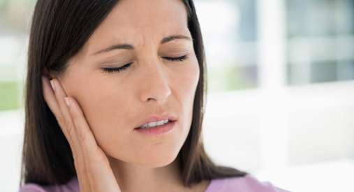 خلطات طبيعية لعلاج إلتهاب الأذن