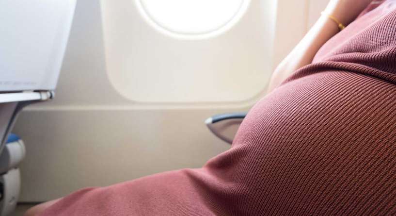 هل السفر يضر الحامل والجنين