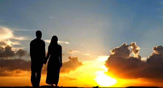 حكم الامتناع عن العلاقة الحميمة بين الزوجين