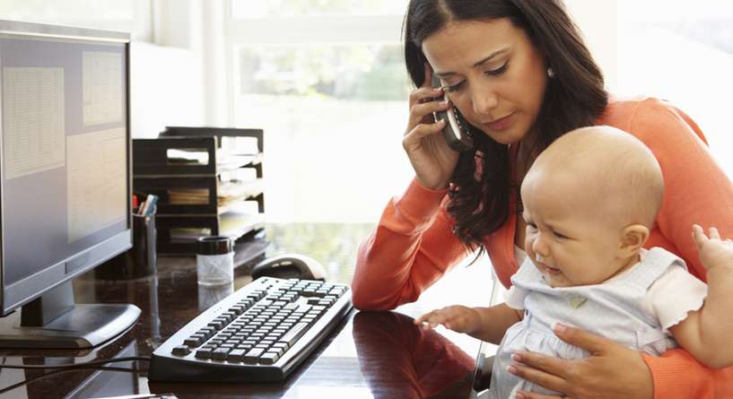 اسباب تدفع الام لطلب المساعدة والدعم