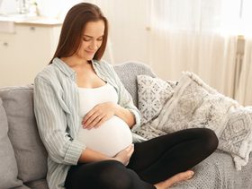 اسباب توقف حركة الجنين في الشهر الثامن