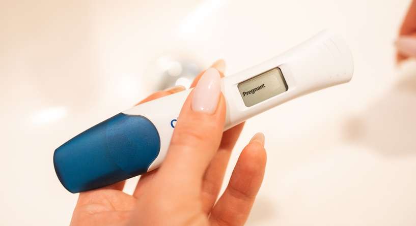 هل يؤثر وجود التهاب في البول على نتيجة تحليل الحمل