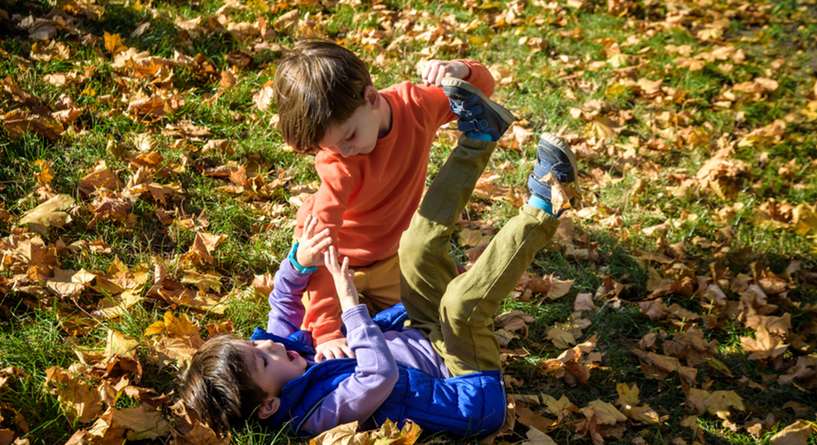 تعليم الطفل الدفاع عن نفسه باحترام