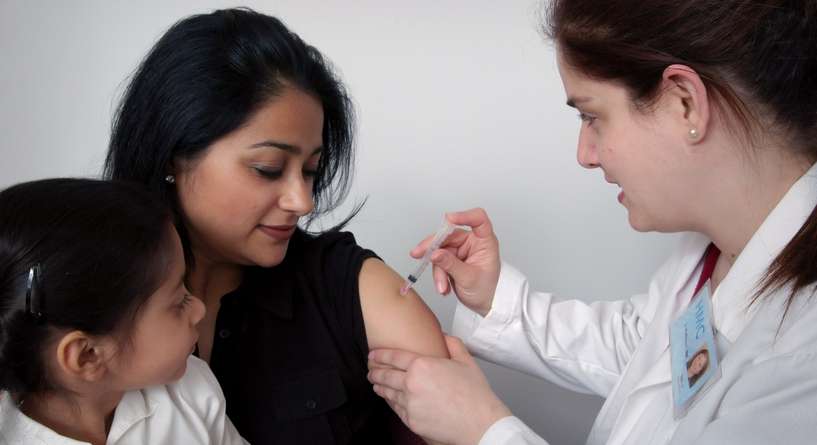 الاعراض الجانبية للقاح كورونا وما توصلت اليه الدراسات
