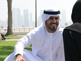 هل يجوز تقبيل الزوجة في رمضان