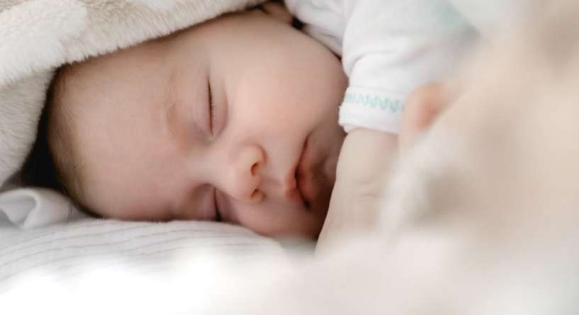 شهقة الرضيع اثناء النوم 