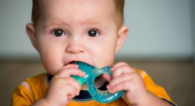 الم الاسنان عند الاطفال