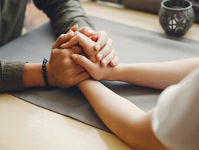 لاثارة الزوج ماهي الاشياء التي تثير الرجل في جسد المرأة وما هي مناطق الاثارة في جسمه؟