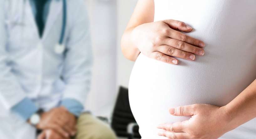 ما اسباب نزول شعيرات دم اثناء الحمل ومتى تكون خطيرة؟