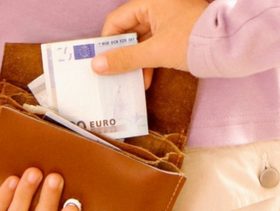 اسباب السرقة عند الاطفال والمراهقين