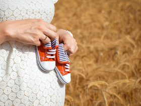 طريقة نوم الحامل المناسبة