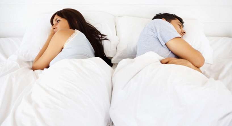فوائد النوم على الجانب الأيسر أو الأيمن