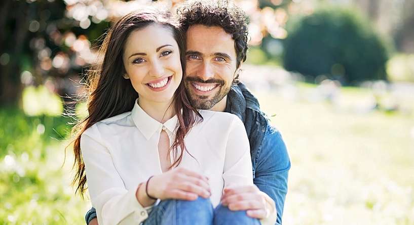 ما مدة فترة تحمل الرجل المتزوج دون علاقة زوجية