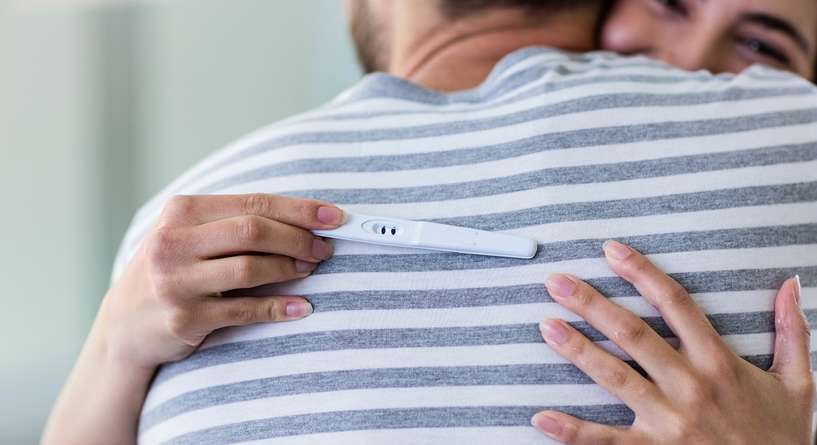 طريقة استخدام اختبار الحمل المنزلي بالصور