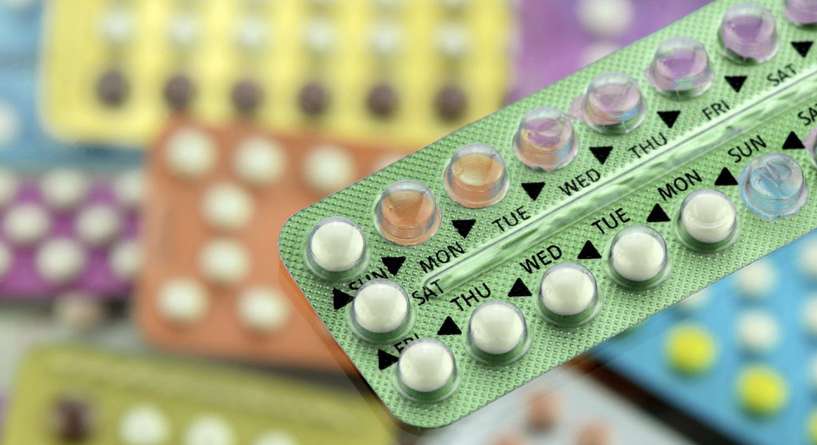 هل يمكن التوقف عن حبوب منع الحمل قبل انتهاء الشريط