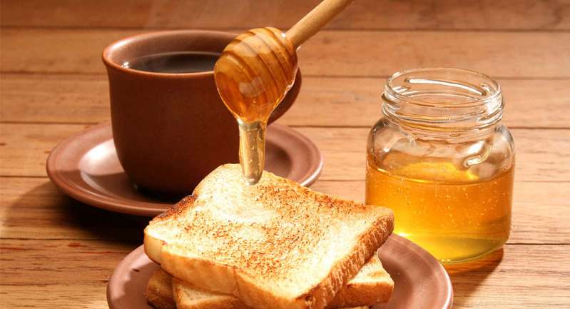 طرق كيفية كشف العسل المغشوش | السكر، الماء، علاج، نصائح، النار