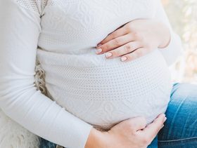 نصائح للحامل في الشهر الثامن لتسهيل الولادة 