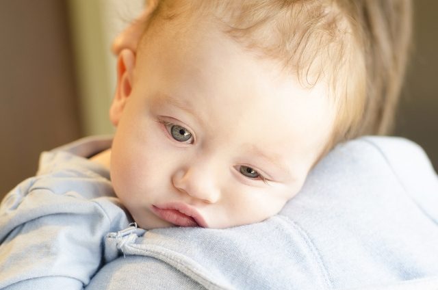 اسباب ظهور حبوب في وجه الرضيع