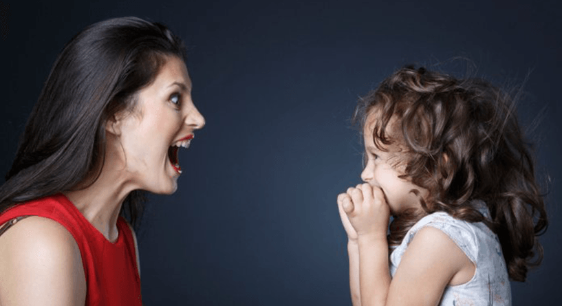 طريقة فعالة للتوقف عن الصراخ على طفلك
