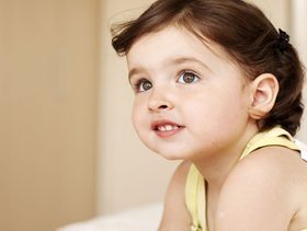 اسباب تاخر النطق عند الاطفال في سن الثالثه