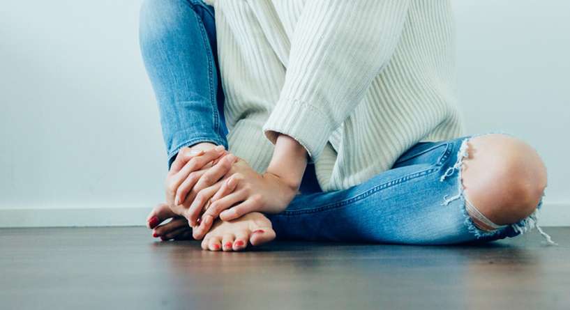 هل نزول افرازات صفراء من علامات الحمل 