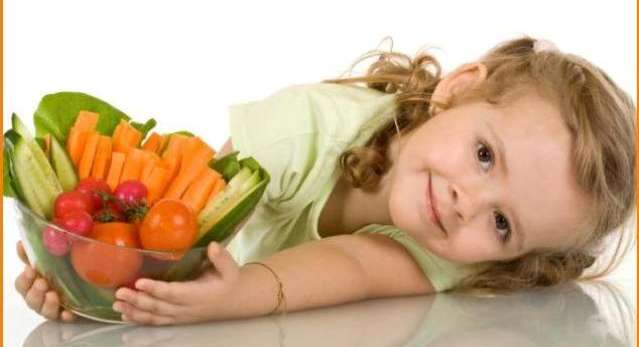 الاطعمة الضرورية لنمو الطفل