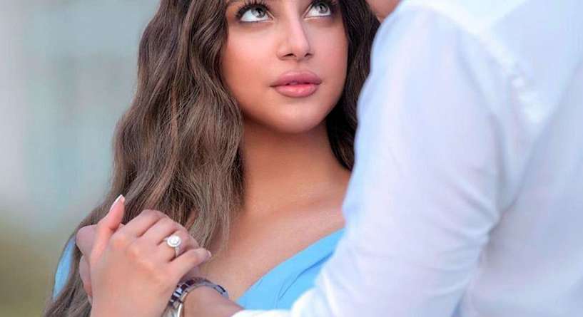 البحرينية أبرار سبت تدخل القفص الذهبي وتخفي هويّة عريسها!