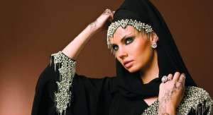 تسوقي لنفسك اجمل العبايات