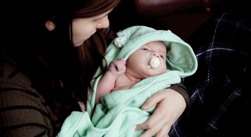 6 أخطاء لا ترتكبيها عند ارتفاع حرارة رضيعك