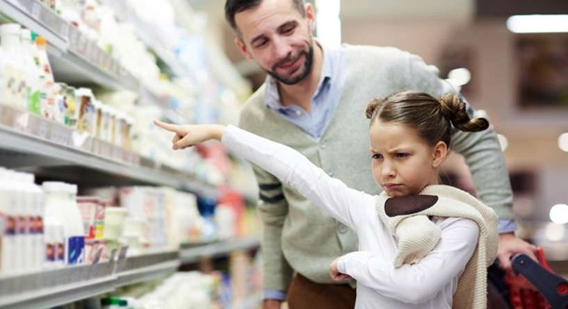 كيفية التعامل مع الطفل الطماع